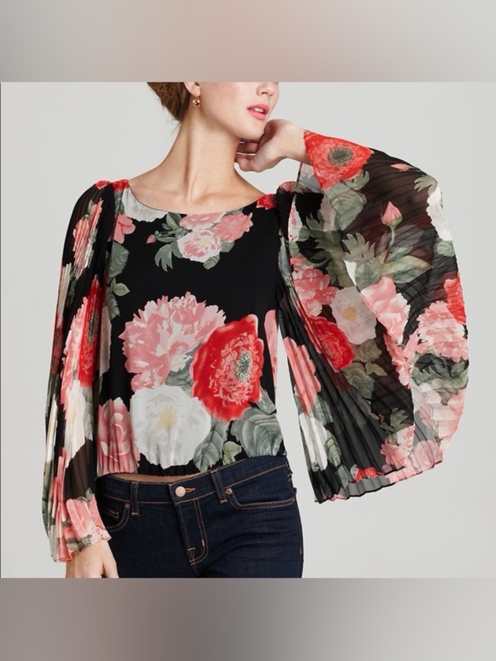 Floral Pleated Bell Sleeve Blouse - Black / Red